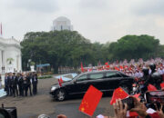 21 Tembakan Meriam dan Iringan Pasukan Berkuda Sambut PM China di Istana