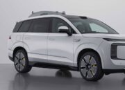 Denza luncurkan SUV PHEV premium N8L dengan versi drone opsional