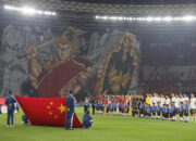Koreografi Gatotkaca Hancurkan Tembok Besar China Warnai Laga Timnas Indonesia vs China di SUGBK